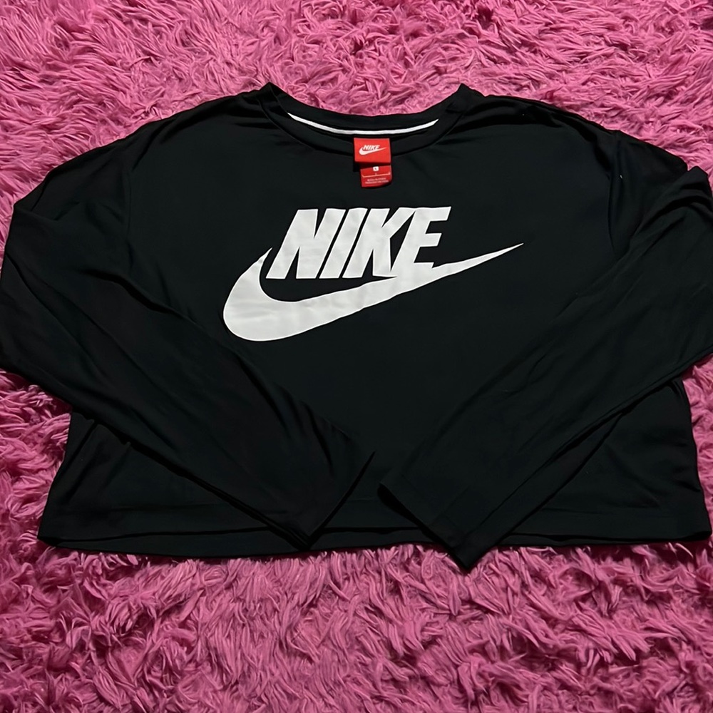 Womens Cropped Long Sleeve Nike Shirt